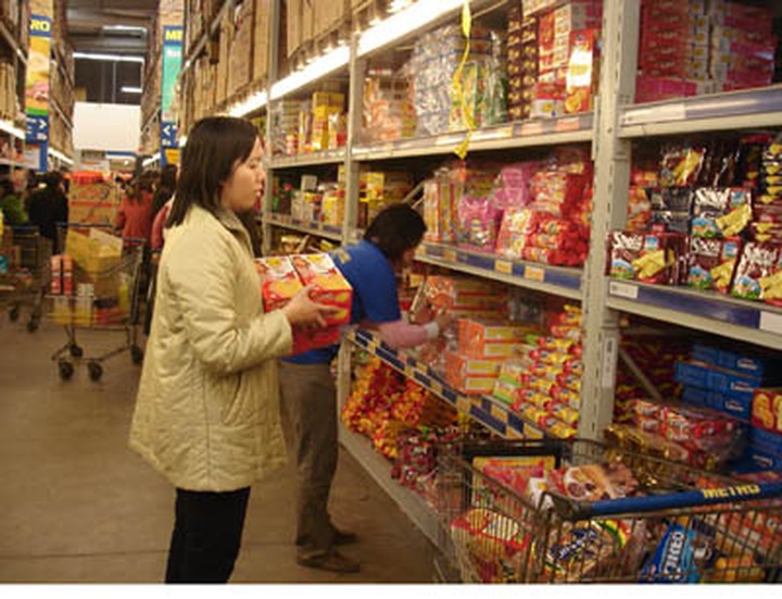 Vietnamese beverage, confectionery firms face fierce competition - 1