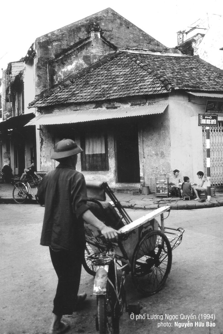 Life in Hanoi decades ago - 1