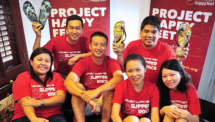 ‘Happy Feet Slipper Race’ comes to Vietnam - 1