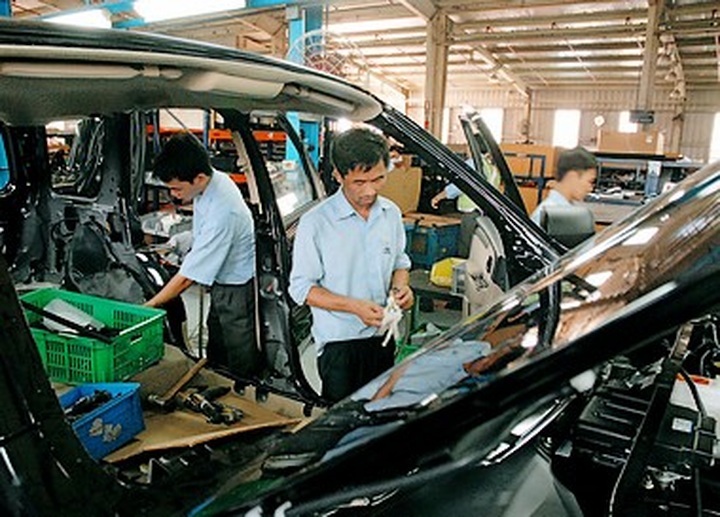 Private investors not keen on support industries - 1