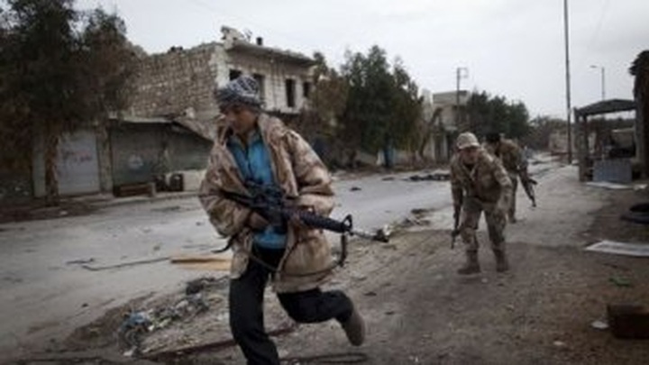 Syrian army battles rebels on edges of Damascus - 1