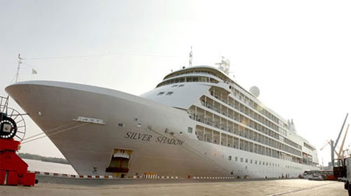 Waterway chaos blights Haiphong cruise tourism - 1 Waterway chaos blights Haiphong cruise tourism - 1