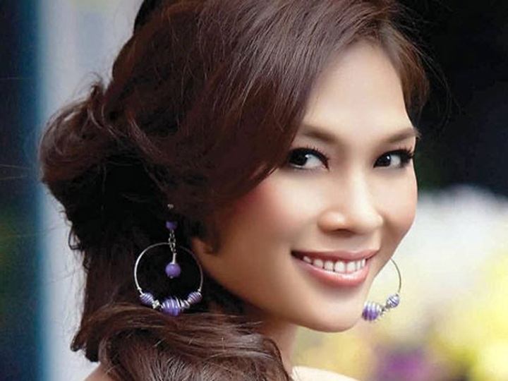 Stalwart My Tam fails to make Mai Vang music award - 1