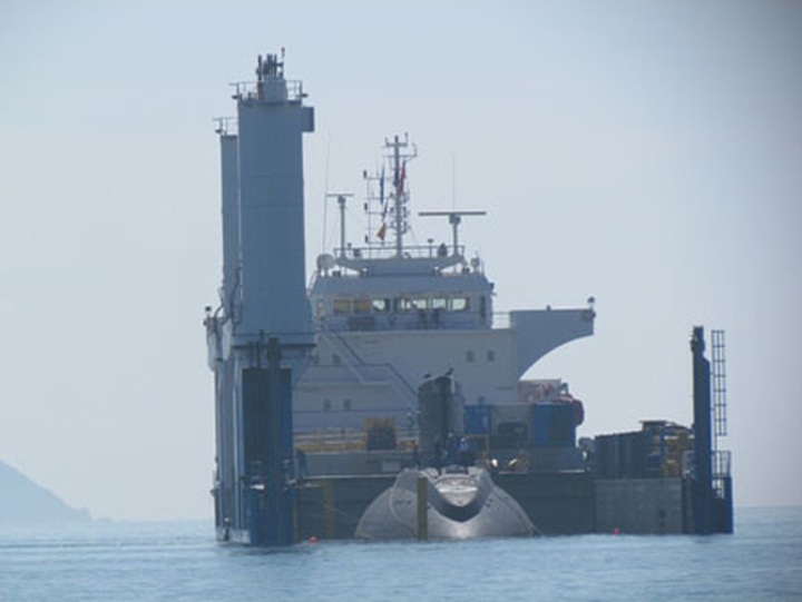 Hanoi Kilo- 636 submarine arrives at Cam Ranh Bay - 4