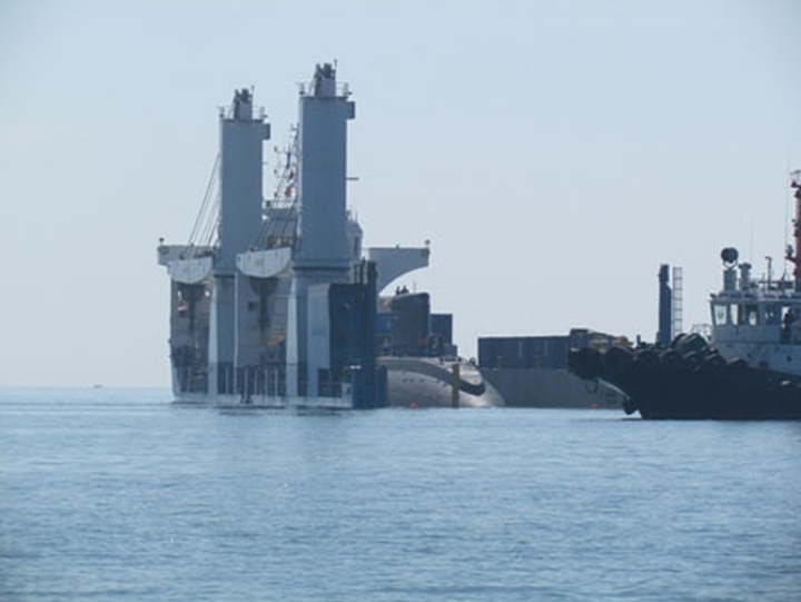 Hanoi Kilo- 636 submarine arrives at Cam Ranh Bay - 6