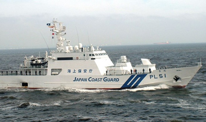 Japan searches for six Vietnamese sailors - 1