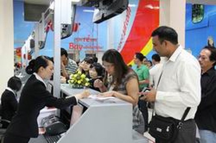 Vietnam pilots tax refunds for foreigners - 1