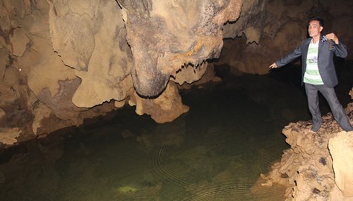 Residents discover new cave in Thanh Hoa - 3