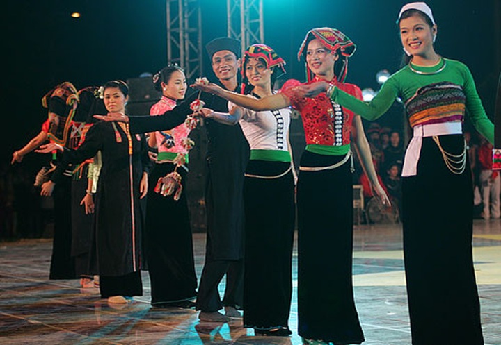 Ethnic costumes on show - 2