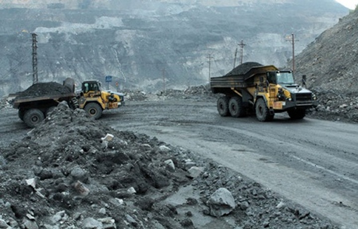 SOEs slow to withdraw from non-core businesses - 1