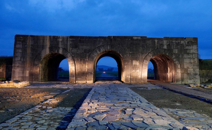 Free entrance to Ho Dynasty Citadel - 3