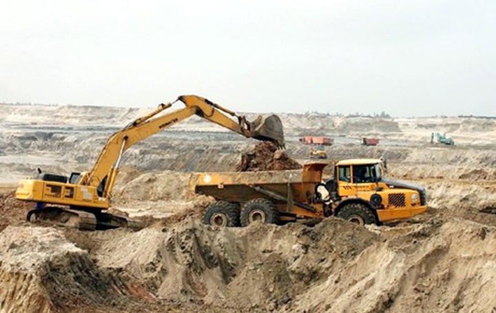 Abandoned projects take toll on local communities - 1