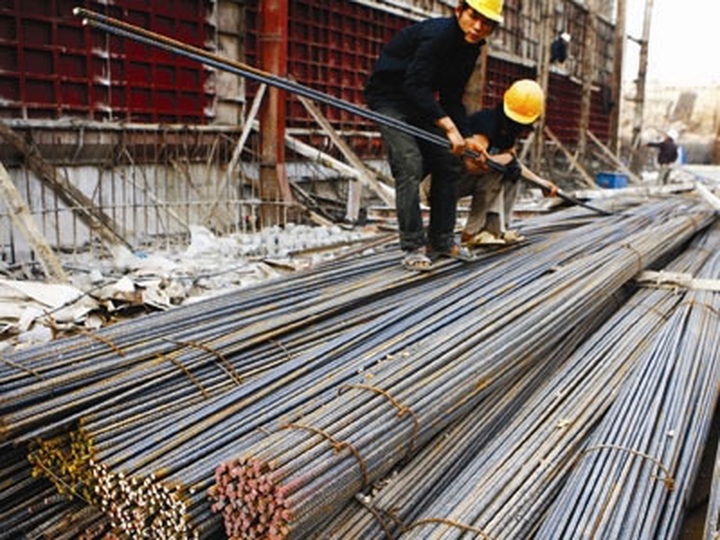 Steel, cement makers suffer massive unsold stocks - 1