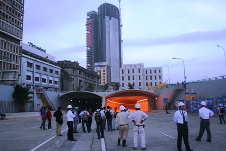 Controversy over naming of Southeast Asia's largest river tunnel - 1 Controversy over naming of Southeast Asia's largest river tunnel - 1