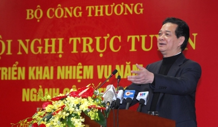 Government clamps down on fake goods - 1