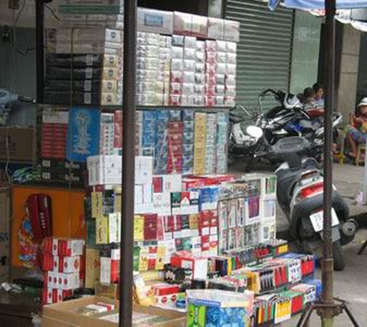 Vietnam tightens anti-smoking rules - 1