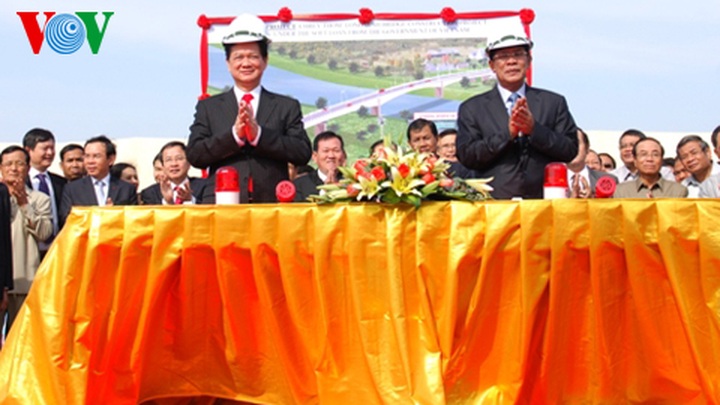Construction begins on Vietnam-Cambodia bridge - 1 Construction begins on Vietnam-Cambodia bridge - 1