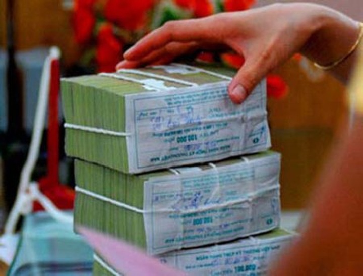 Despite economic difficulties several business giants manage to do well - 1 Despite economic difficulties several business giants manage to do well - 1