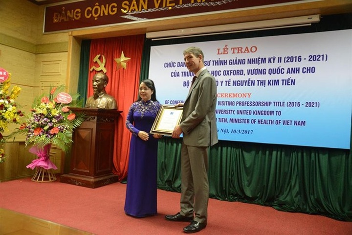 Health minister gets Oxford’s visiting professor title again - 1