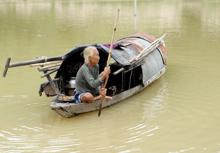 Last Tet for the fisher village on Thu Bon River - 4 Last Tet for the fisher village on Thu Bon River - 4