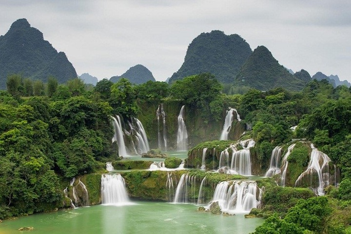 Top 9 magnificent waterfalls in Vietnam - 2 Top 9 magnificent waterfalls in Vietnam - 2
