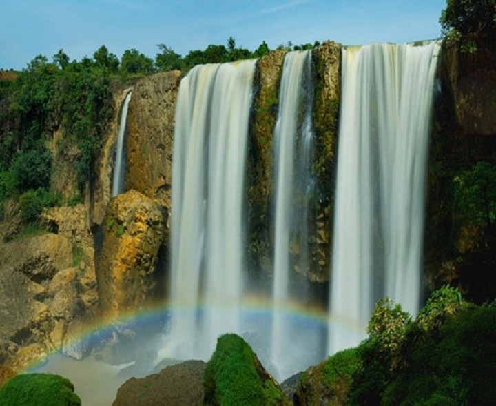 Top 9 magnificent waterfalls in Vietnam - 8 Top 9 magnificent waterfalls in Vietnam - 8