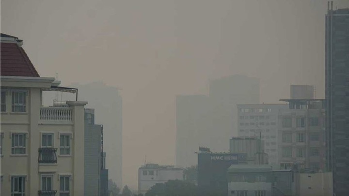 Fog covers HCM City - 4