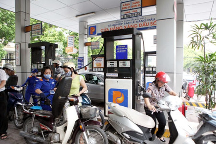 Fuel traders petition ministry for another petrol price hike - 1