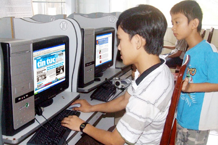 Experts doubt Vietnam internet so slow - 1