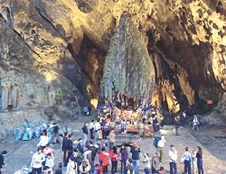 Vietnam's longest festival set to wow visitors in 2014 - 2 Vietnam's longest festival set to wow visitors in 2014 - 2