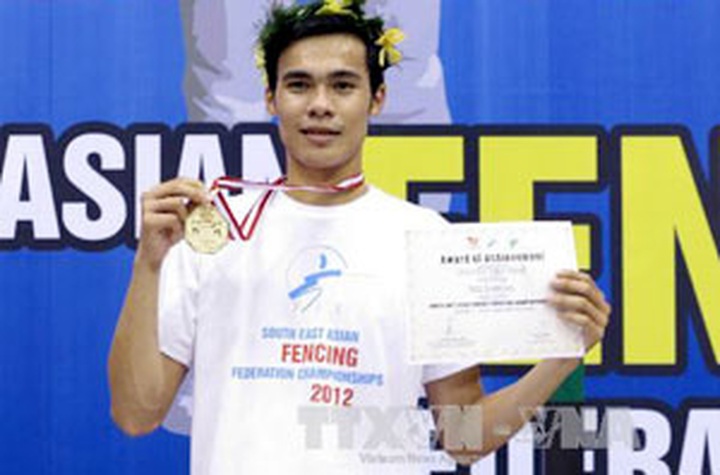 Nation wins gold on first day - 1 Nation wins gold on first day - 1