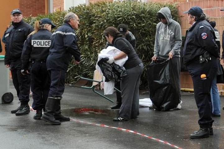 Gunman kills four at French Jewish school - 1 Gunman kills four at French Jewish school - 1