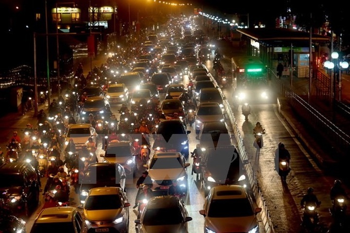 Taxis banned on 13 streets in Hanoi - 1