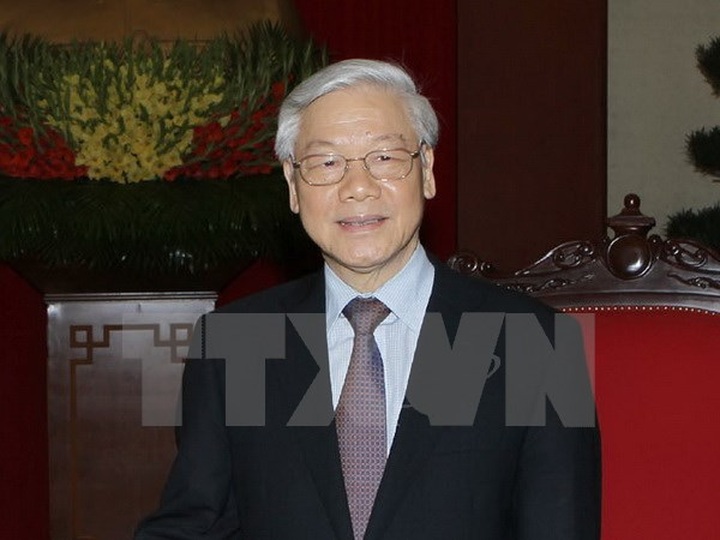 Party leader begins official visit to China - 1