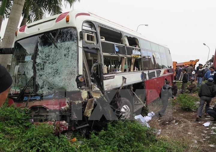 Traffic accidents kill 22 on Tet holiday’s first day - 1