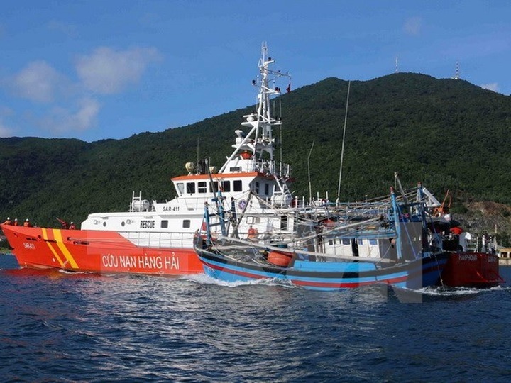 Vietnam enquiring into sinking of fishing boat: official - 1 Vietnam enquiring into sinking of fishing boat: official - 1