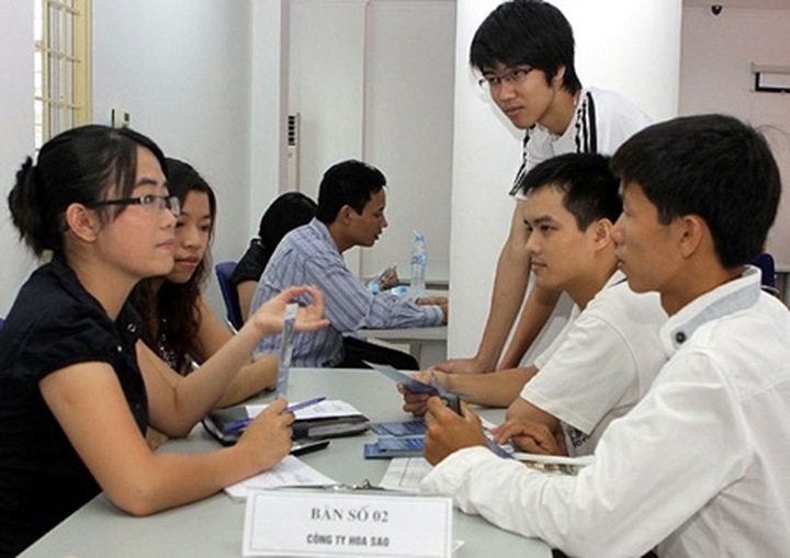 Ministry takes action against overseas employment firms - 1