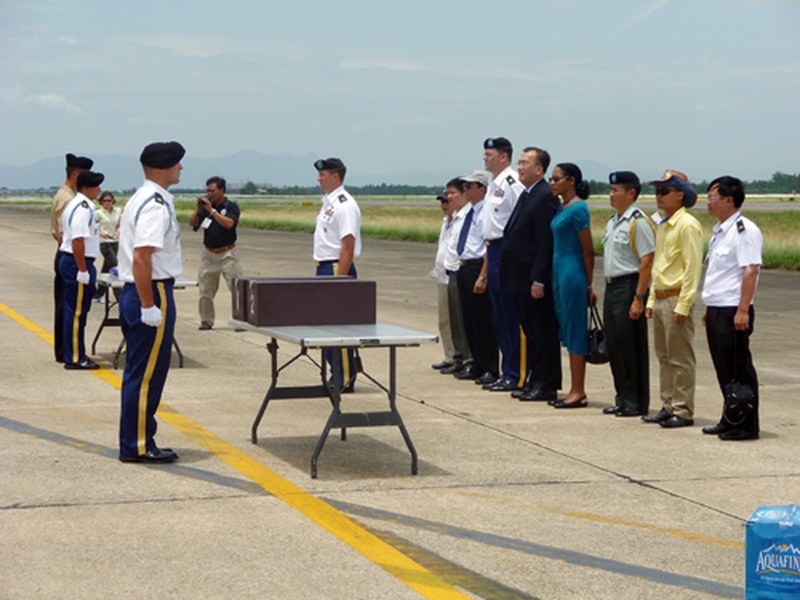 American remains handed over to US military - 1