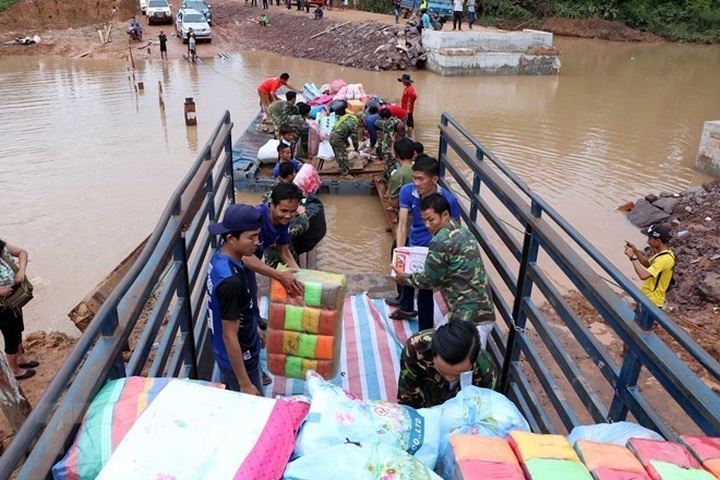 More aid from Vietnam reaches survivors of Lao dam collapse - 1 More aid from Vietnam reaches survivors of Lao dam collapse - 1
