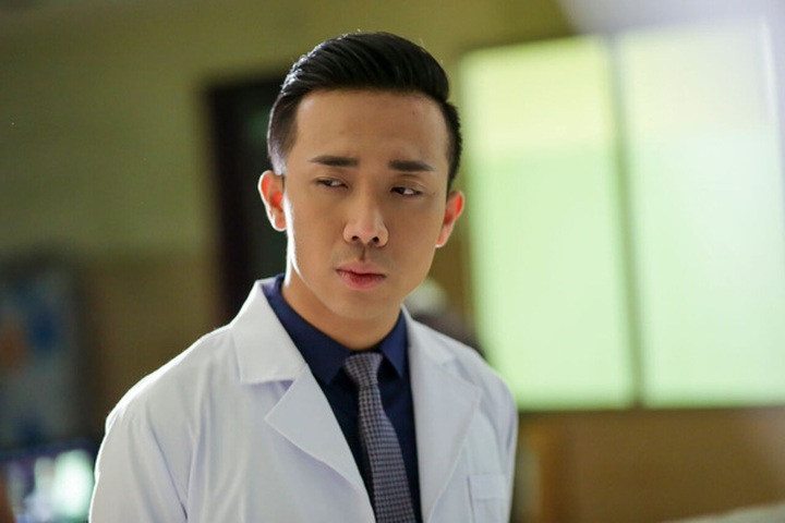 Artists warn about fake Facebook account scams - 1