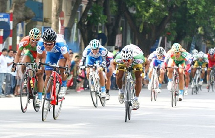 Cyclists set for Return to Trường Sơn - 1