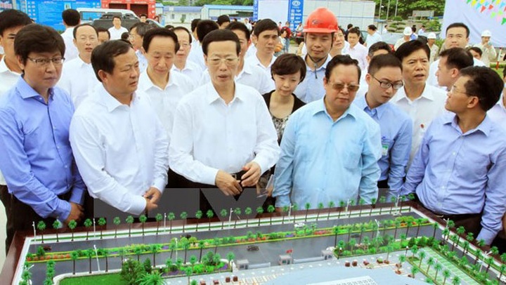 Chinese Vice Premier tours Vietnam-China Friendship Palace - 1