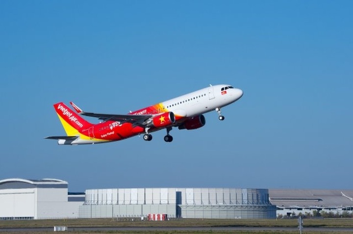 Vietjet to pay additional 20% dividend - 1