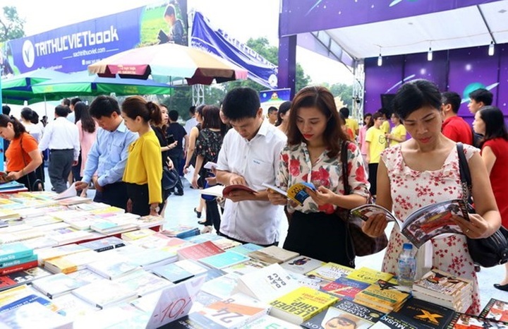 Fifth Vietnam Book Day to display 50,000 titles - 1