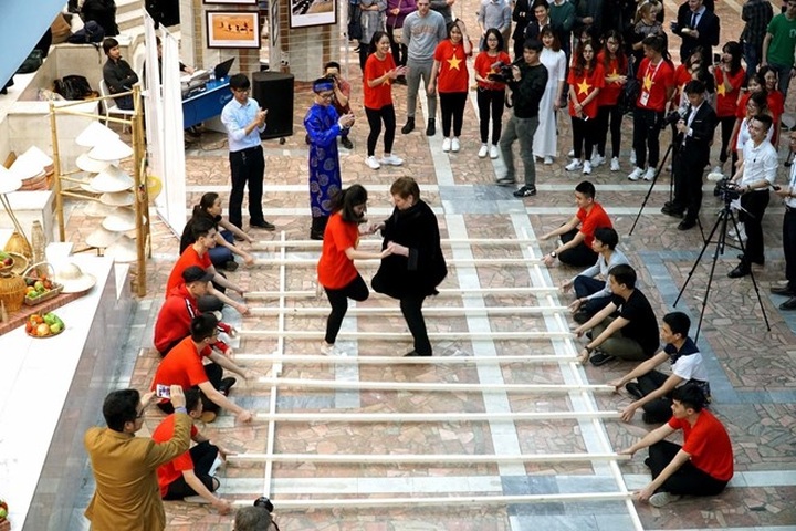 Vietnamese students promote culture in Russia - 1 Vietnamese students promote culture in Russia - 1