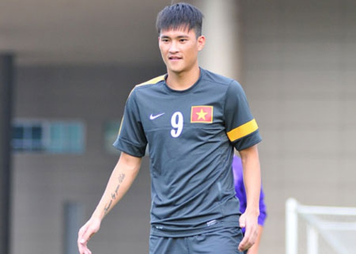 Footballer Cong Vinh joins Song Lam Nghe An with lower pay - 1