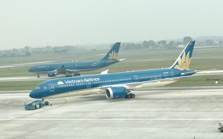 Vietnam Airlines announces big first half profits - 1