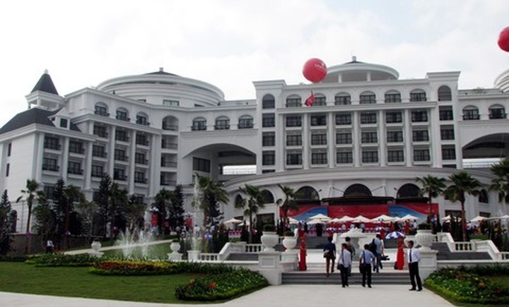 Quang Ninh needs more luxury tourism products - 1