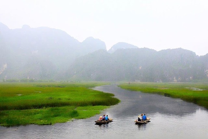 Van Long Lagoon a must-see destination in Ninh Binh - 1
