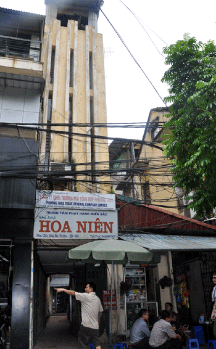 Slim houses continue to break building codes - 4